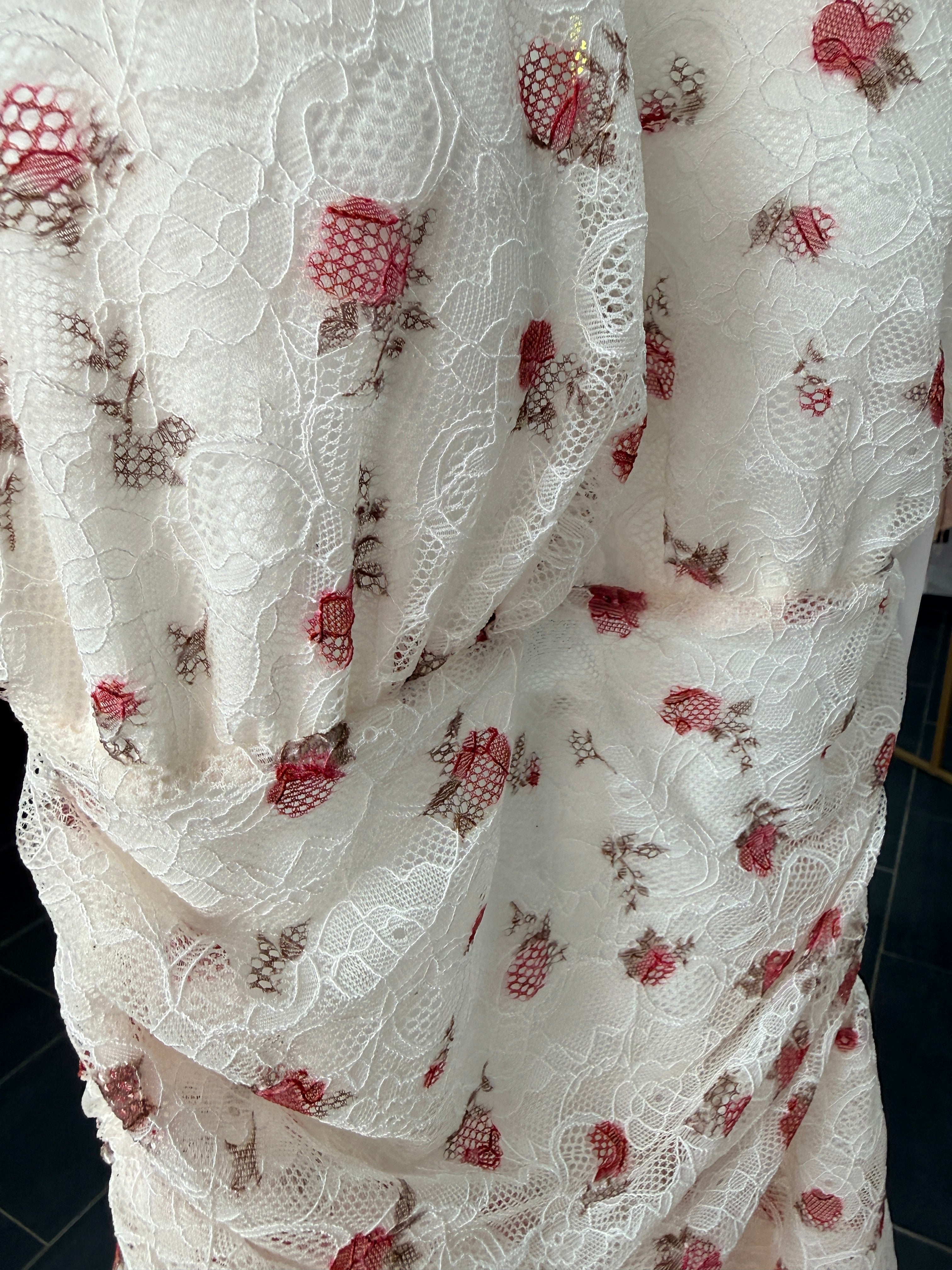 Romantic Rose in Pizzo con Schiena Scoperta