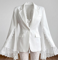 Blazer Couture Bianco con Maniche a pipistrello e Dettagli in Pizzo