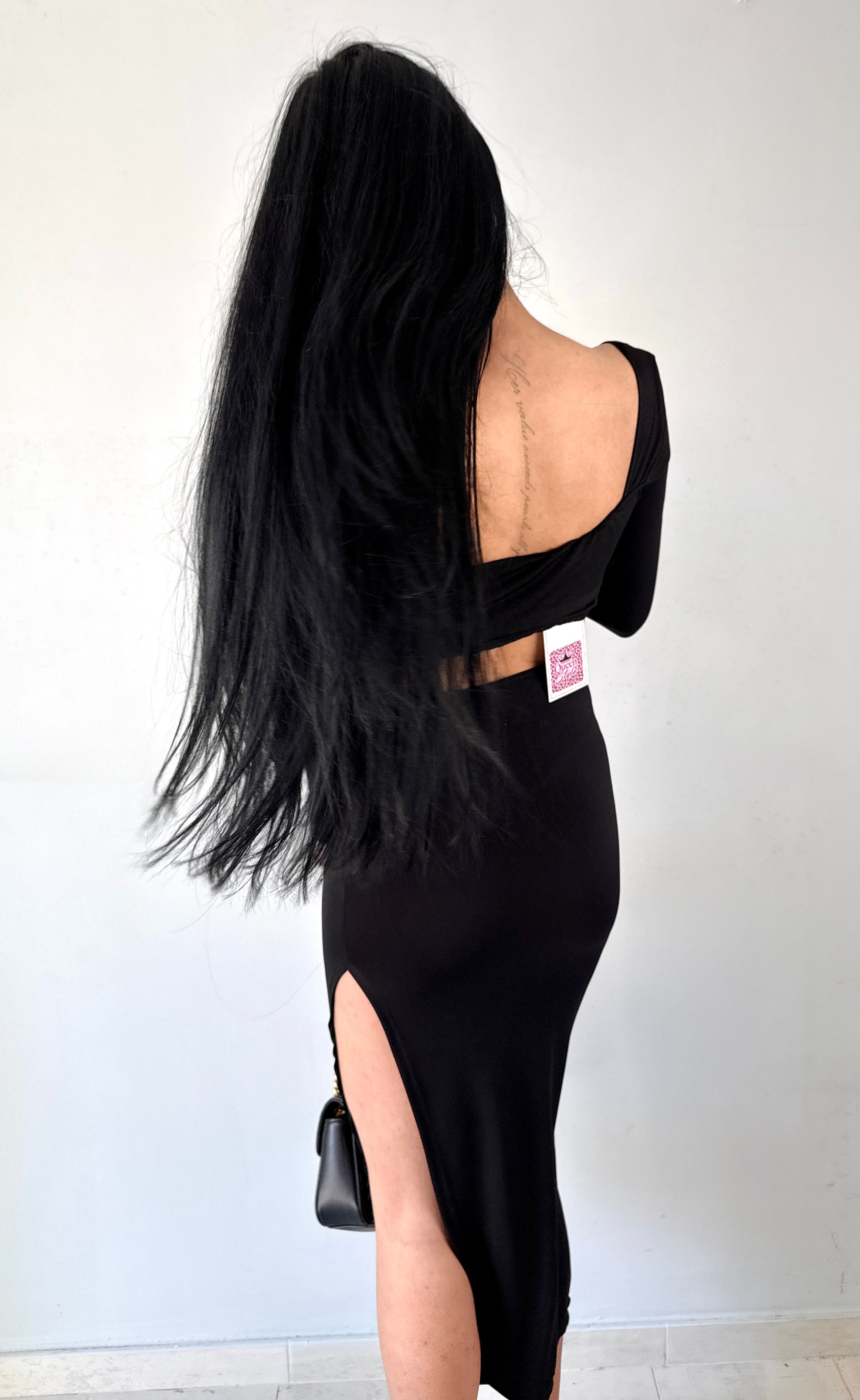 Abito Midi "Noir Cut-Out" – Eleganza Audace