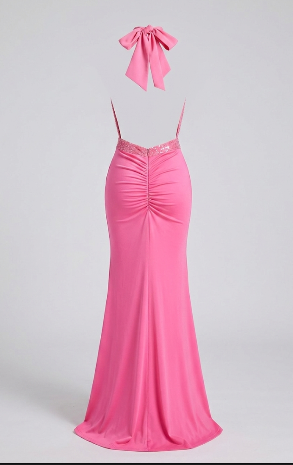 Abito Glamour a Sirena – Stile ed Eleganza