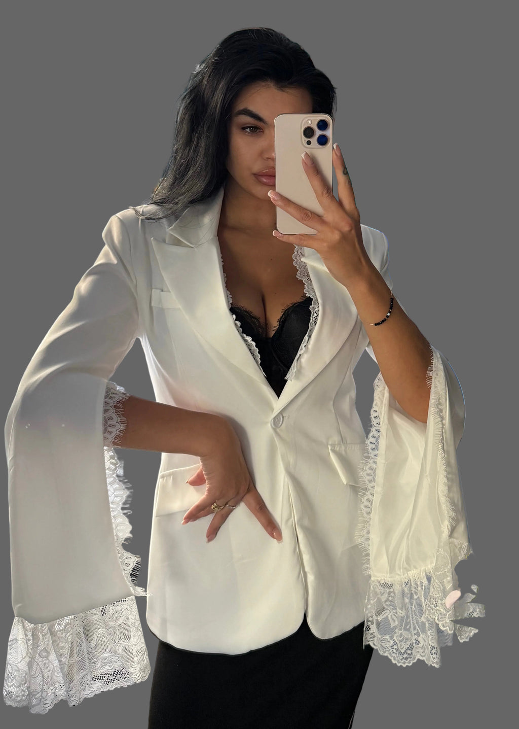 Blazer Couture Bianco con Maniche a pipistrello e Dettagli in Pizzo