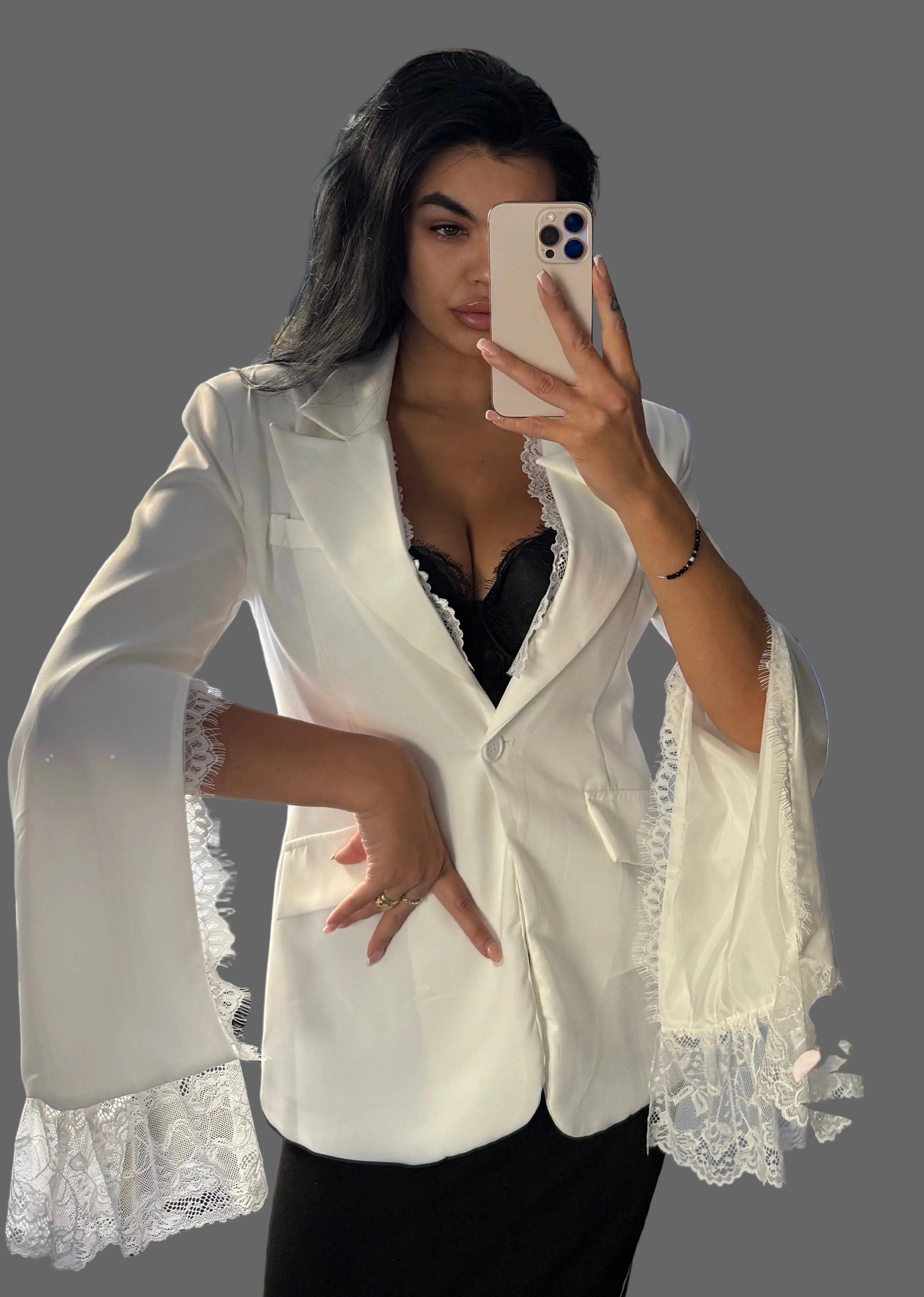 Blazer Couture Bianco con Maniche a pipistrello e Dettagli in Pizzo