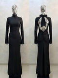 Abito Lungo "Elegant Back" – Collo a Dolcevita e Schiena Scoperta