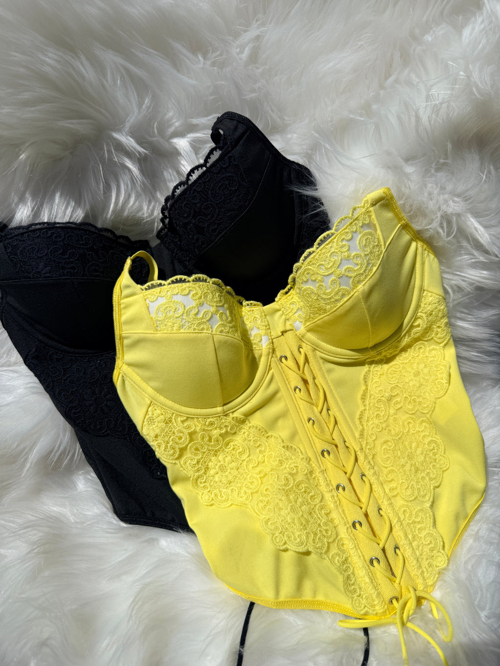 Top Bustier Elegante con Lacci e Dettagli Floreali