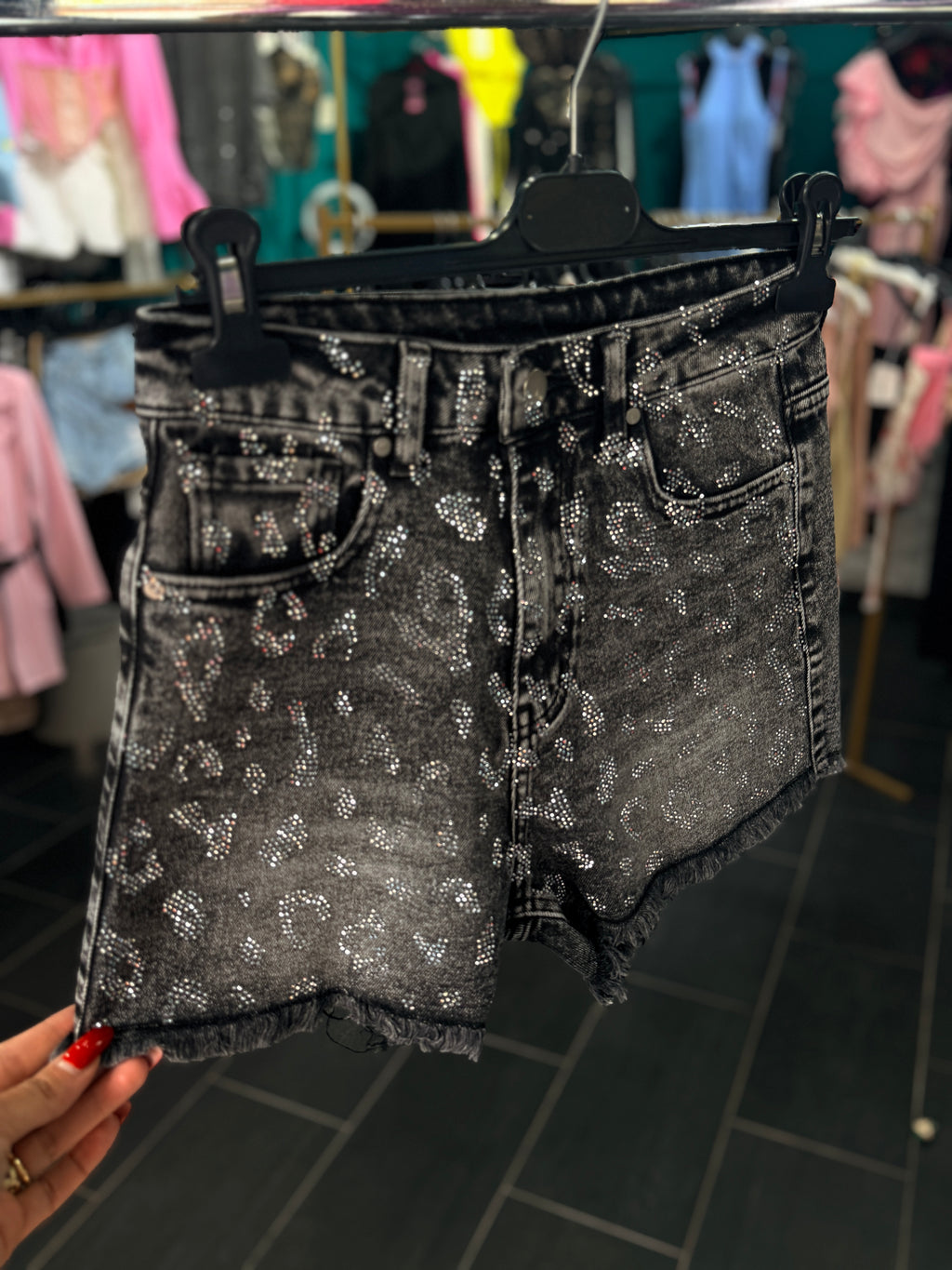 Shorts Denim "Animalier Shine" – Nero Lavato con Strass