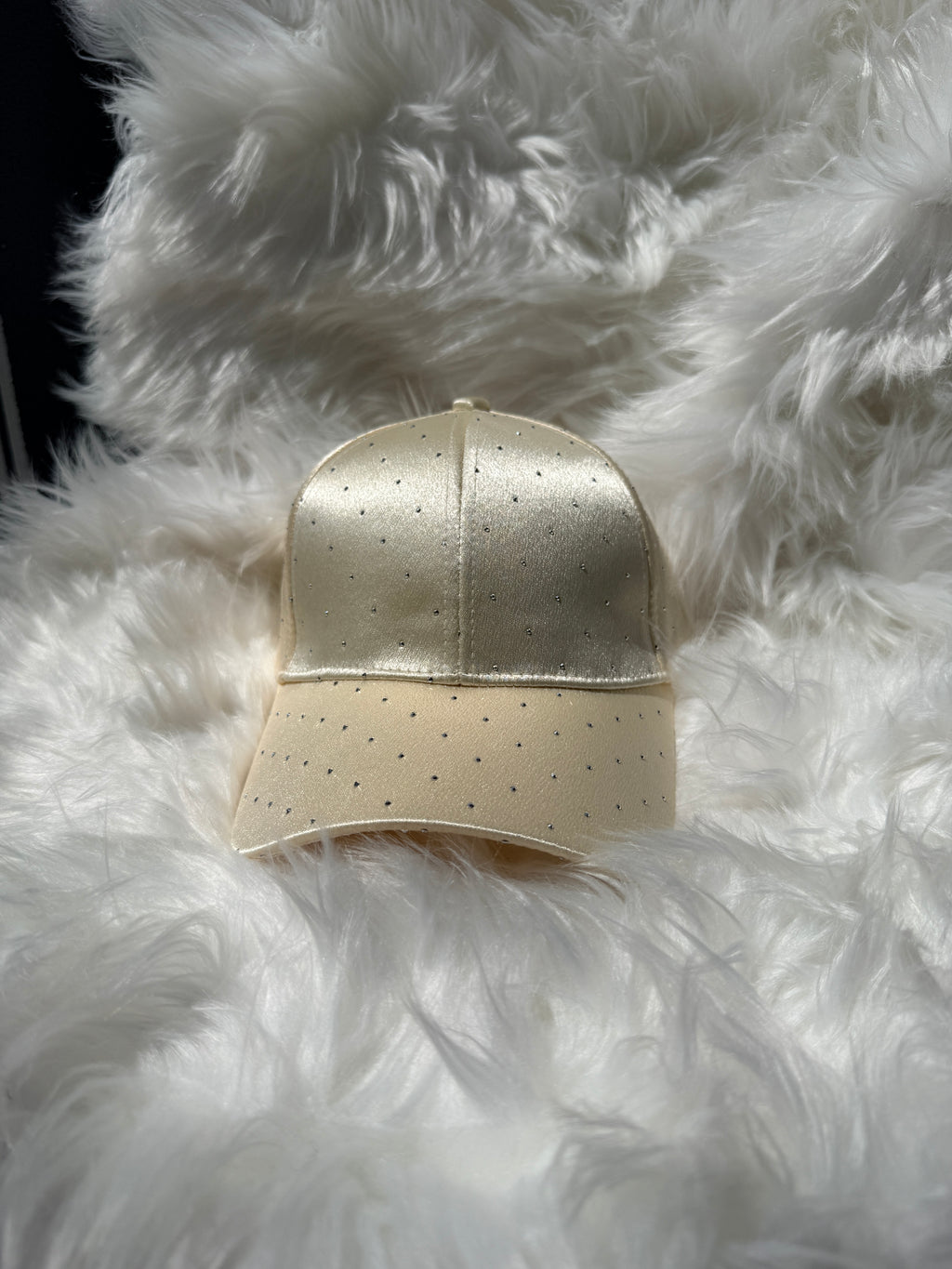 Cappello Luxury Satin con Strass