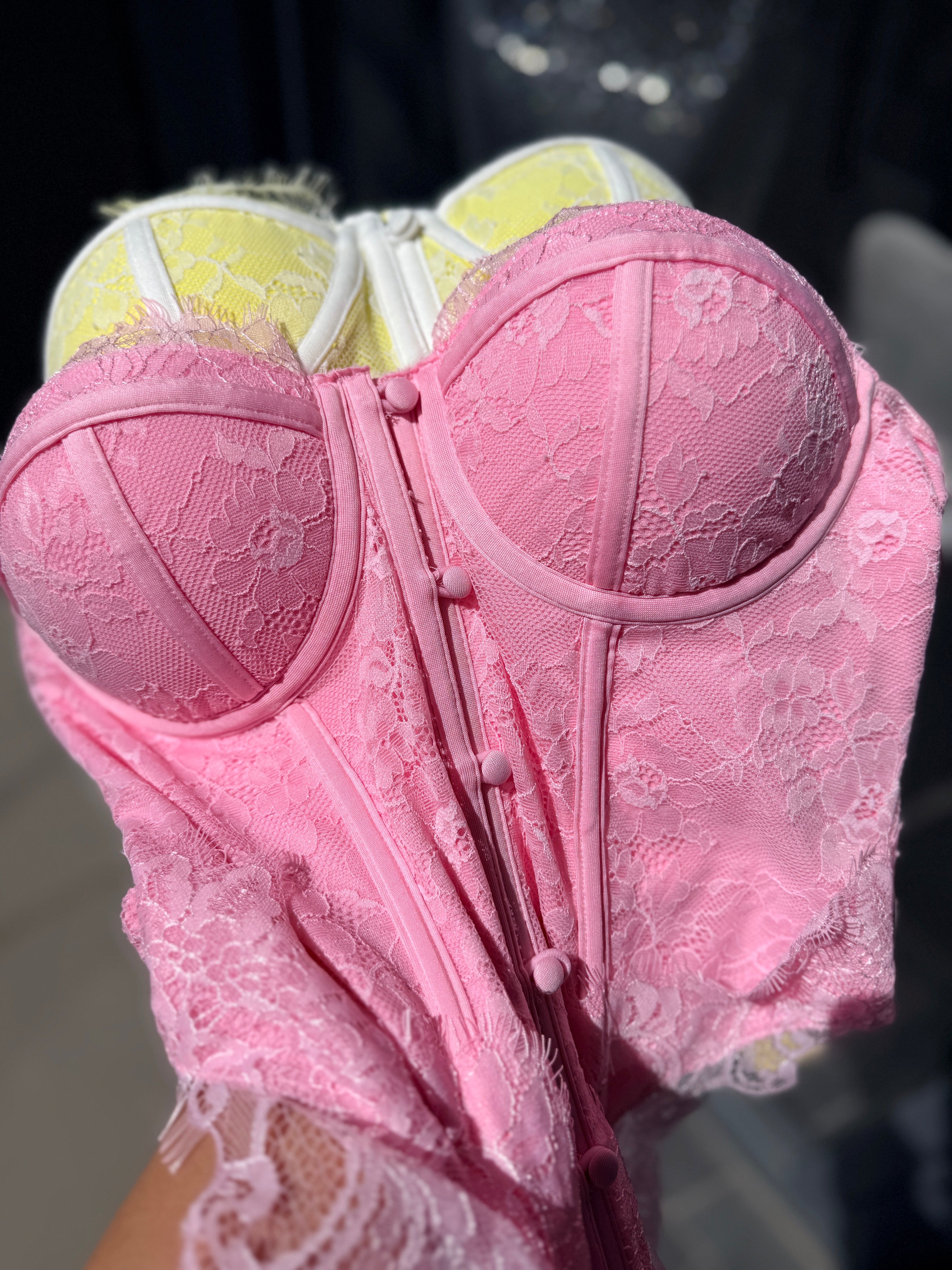 Corsetto Bralette in Pizzo Floreale – Eleganza Senza Tempo