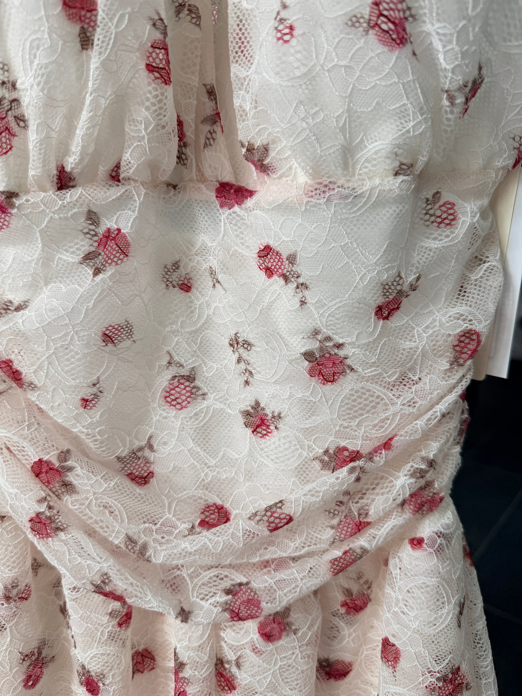 Romantic Rose in Pizzo con Schiena Scoperta