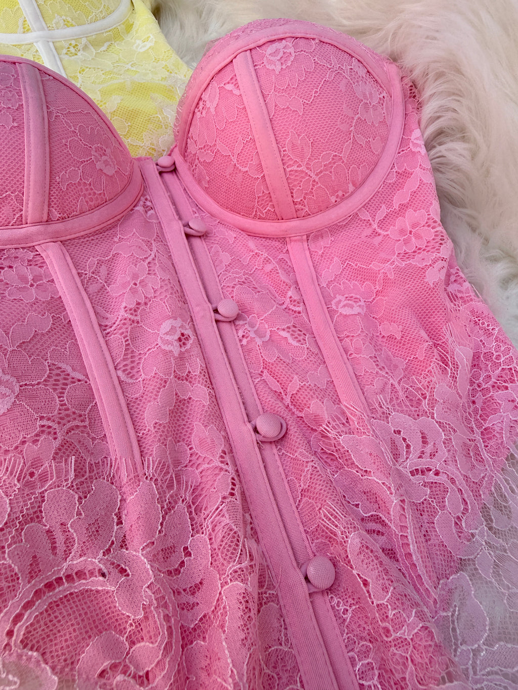 Corsetto Bralette in Pizzo Floreale – Eleganza Senza Tempo