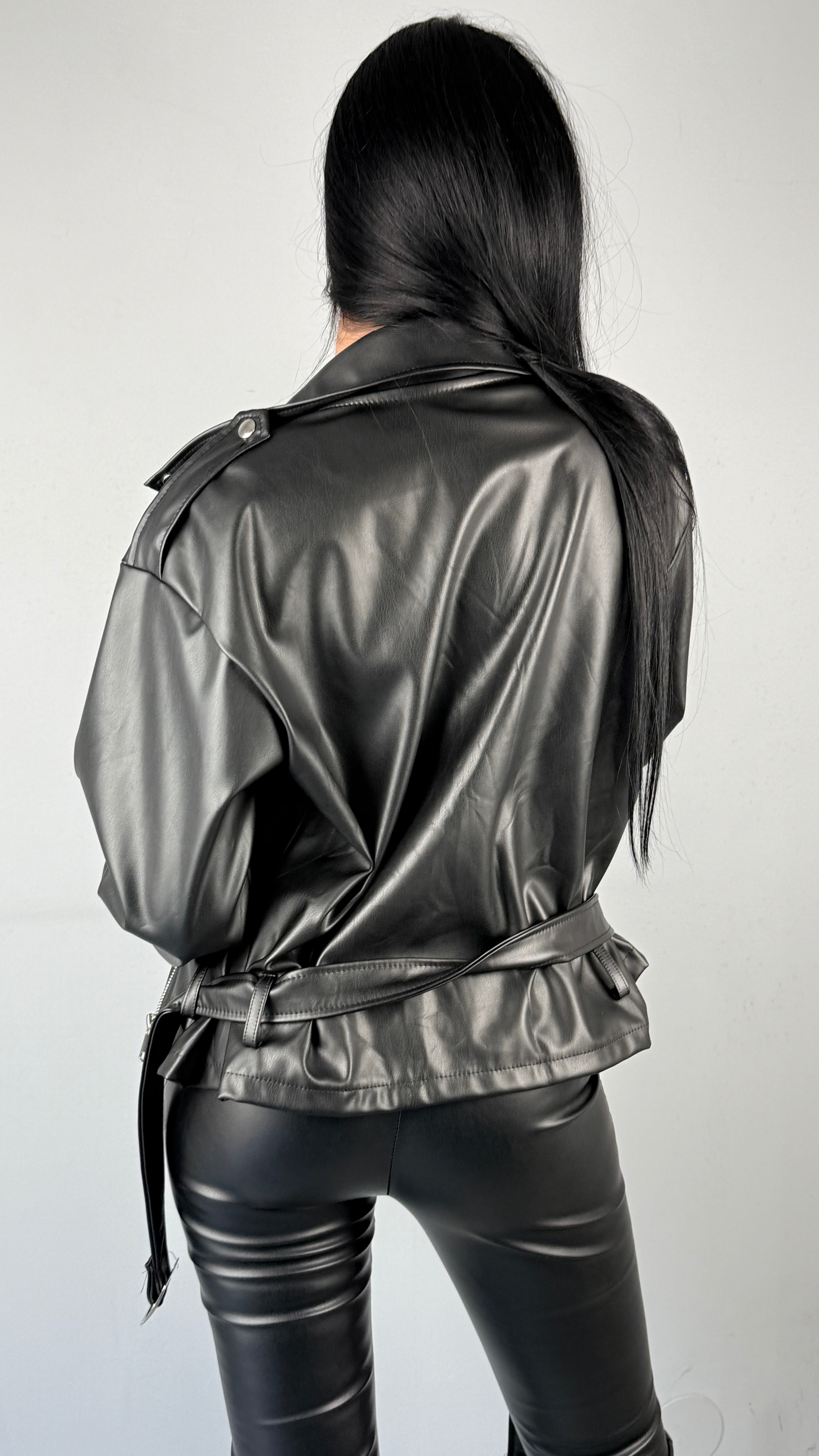 Giacca Biker Oversize in Similpelle con Cintura
