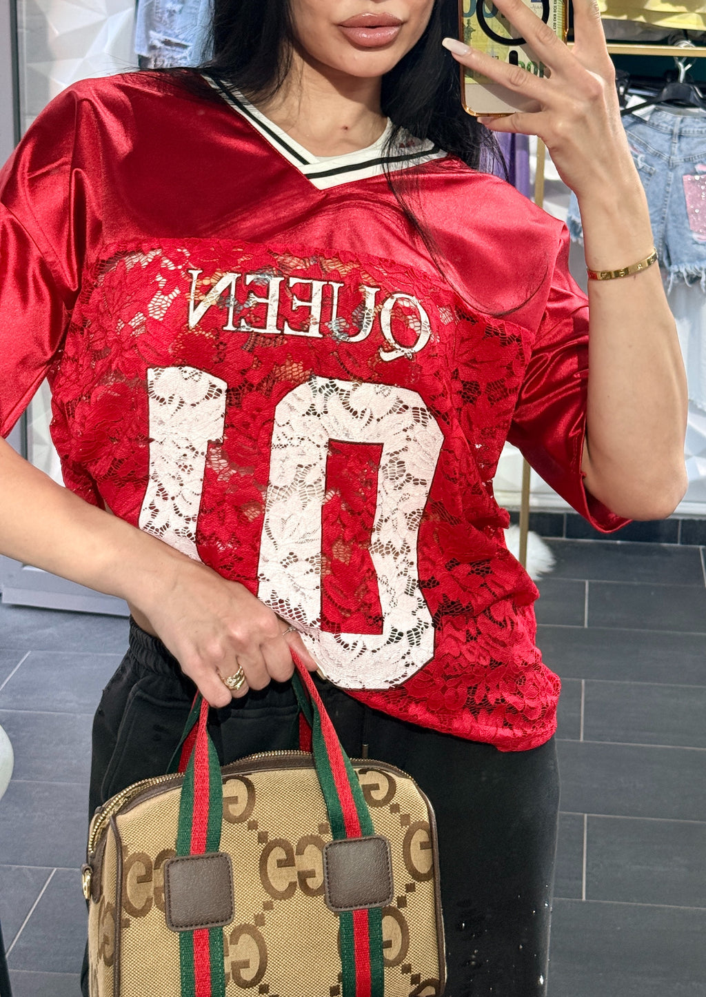 T-shirt Queen in pizzo
