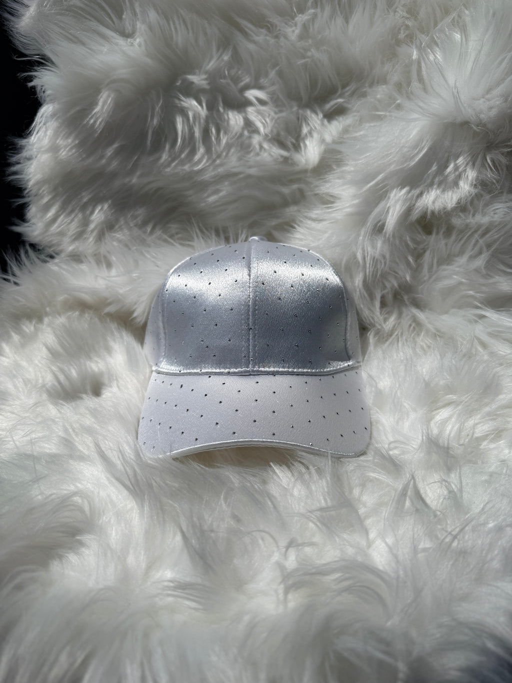 Cappello Luxury Satin con Strass