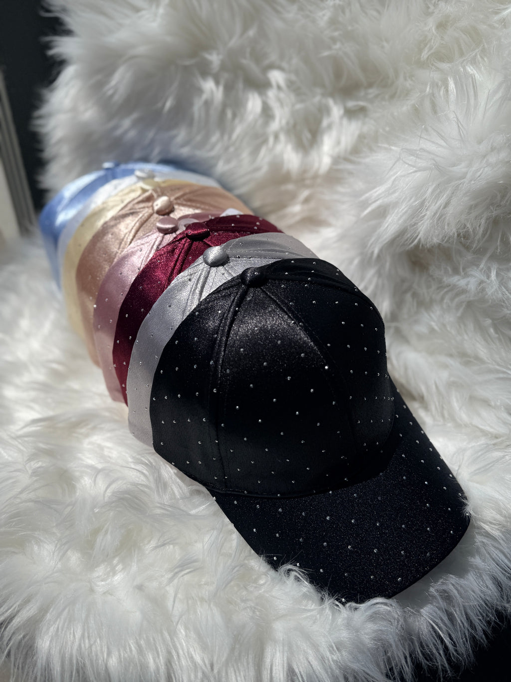 Cappello Luxury Satin con Strass