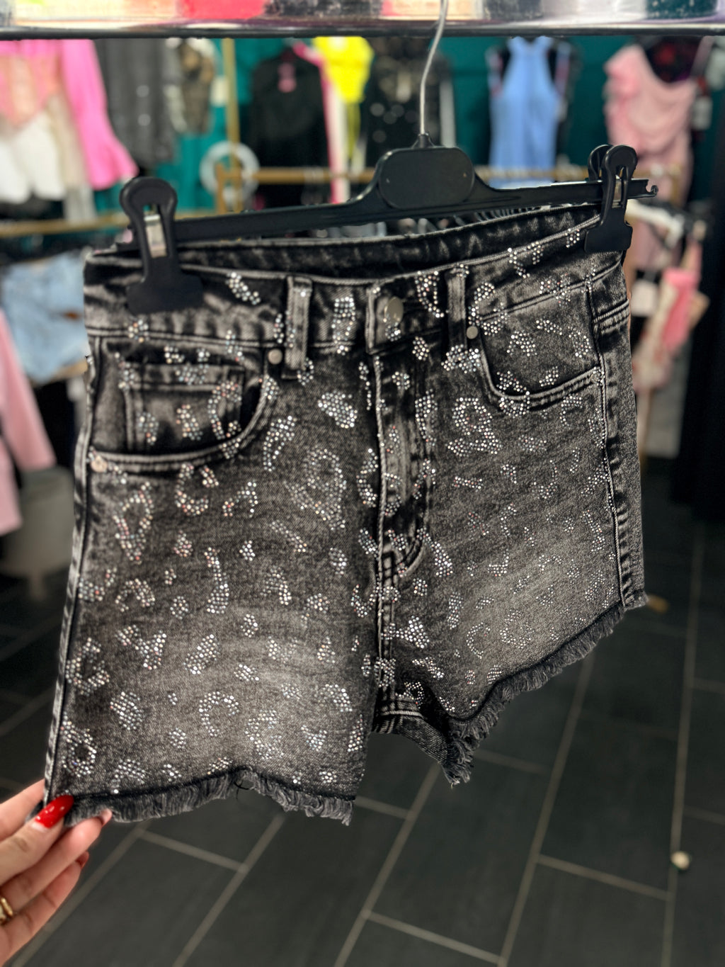 Shorts Denim "Animalier Shine" – Nero Lavato con Strass