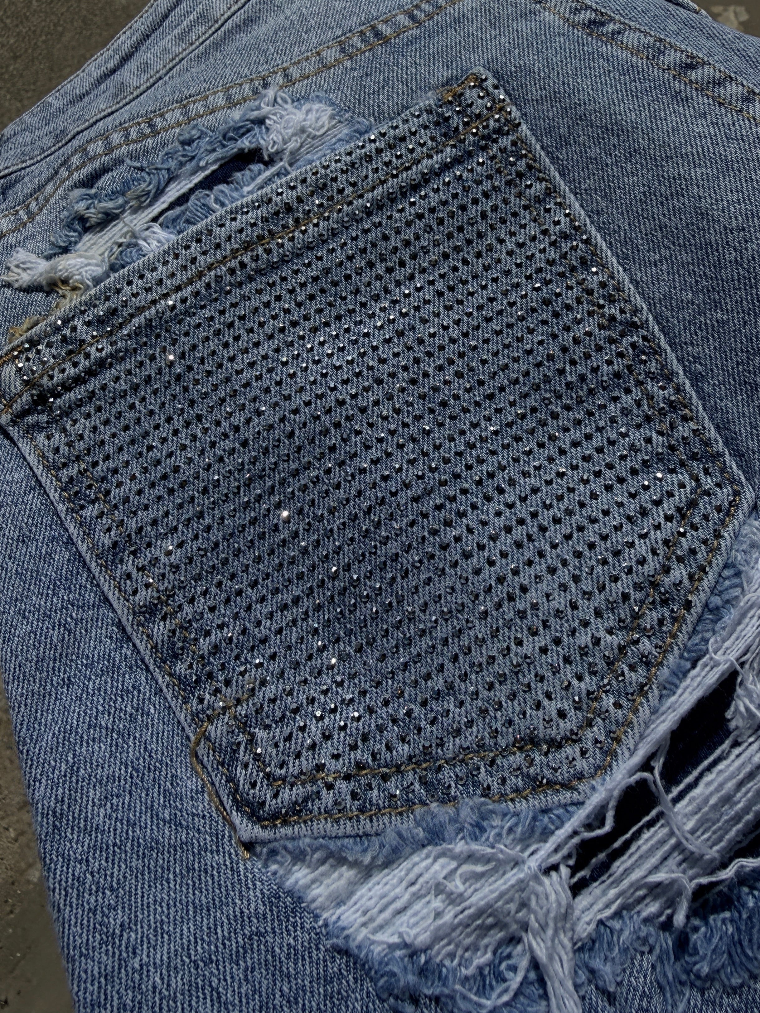 Shorts in Denim Luxury Edition – Dettagli in Strass