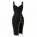 Abito Midi Bodycon Nero con Dettagli Occhielli Oro
Eleganza audace e silhouette definita.