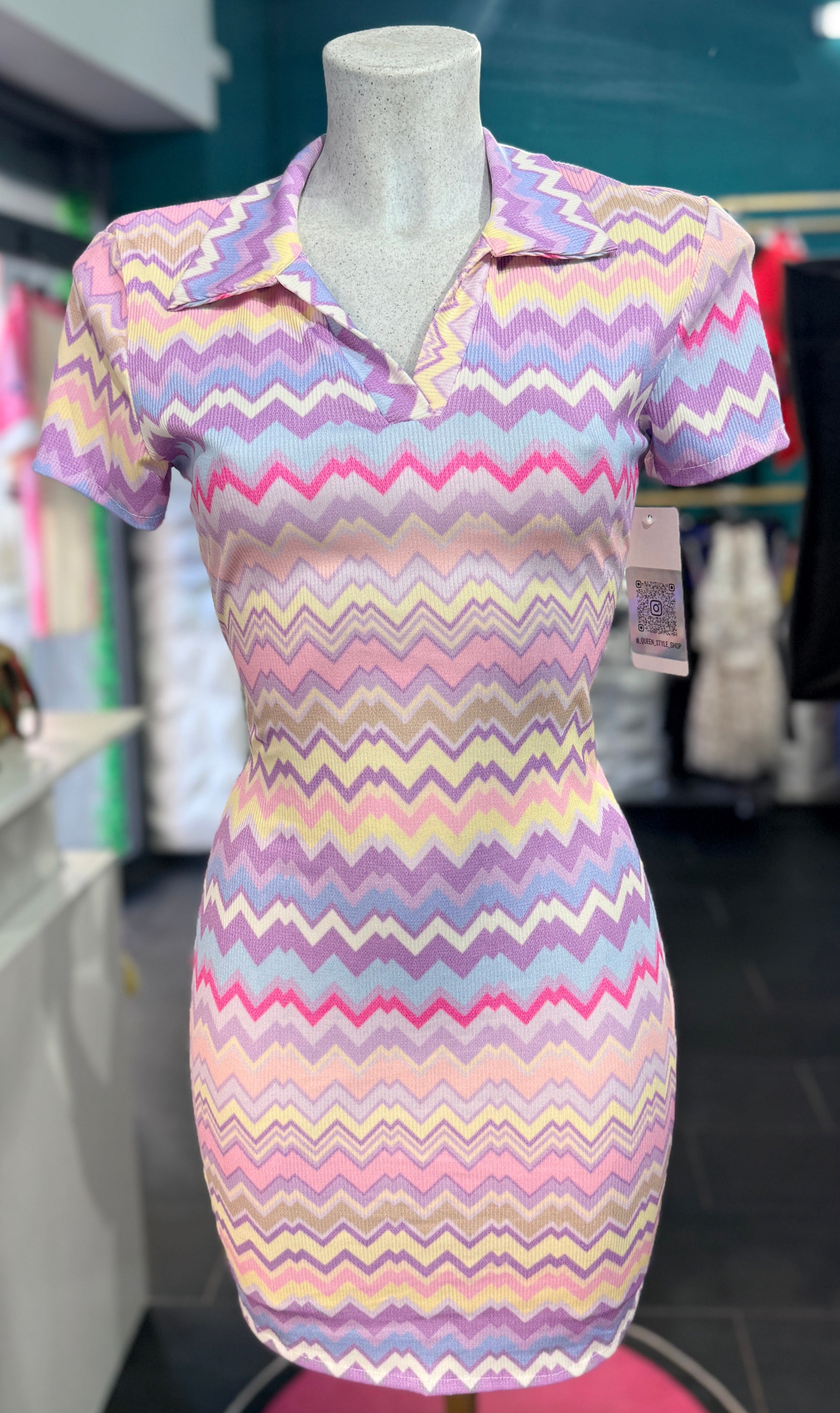 Abito a costine con colletto – Stile Chevron Multicolor