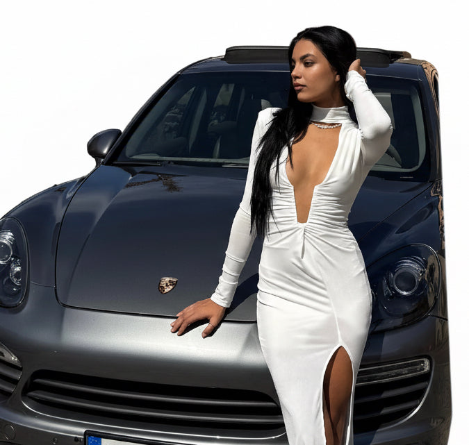 Abito Maxi "Luna Bianca" – Scollo Cut-Out e Design Drappeggiato