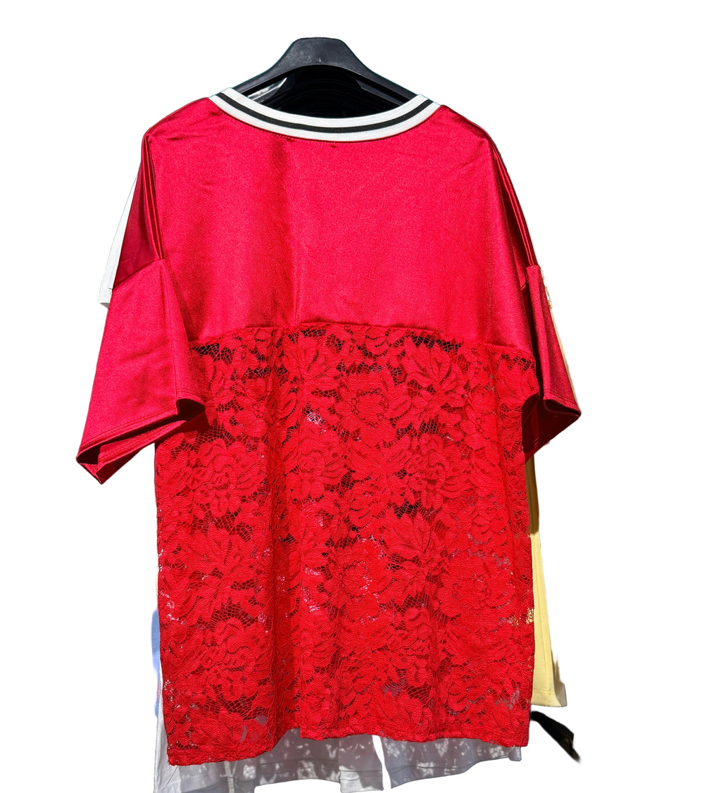 T-shirt Queen in pizzo